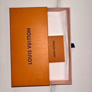 Louis Vuitton Vibrant Scarf Box!
